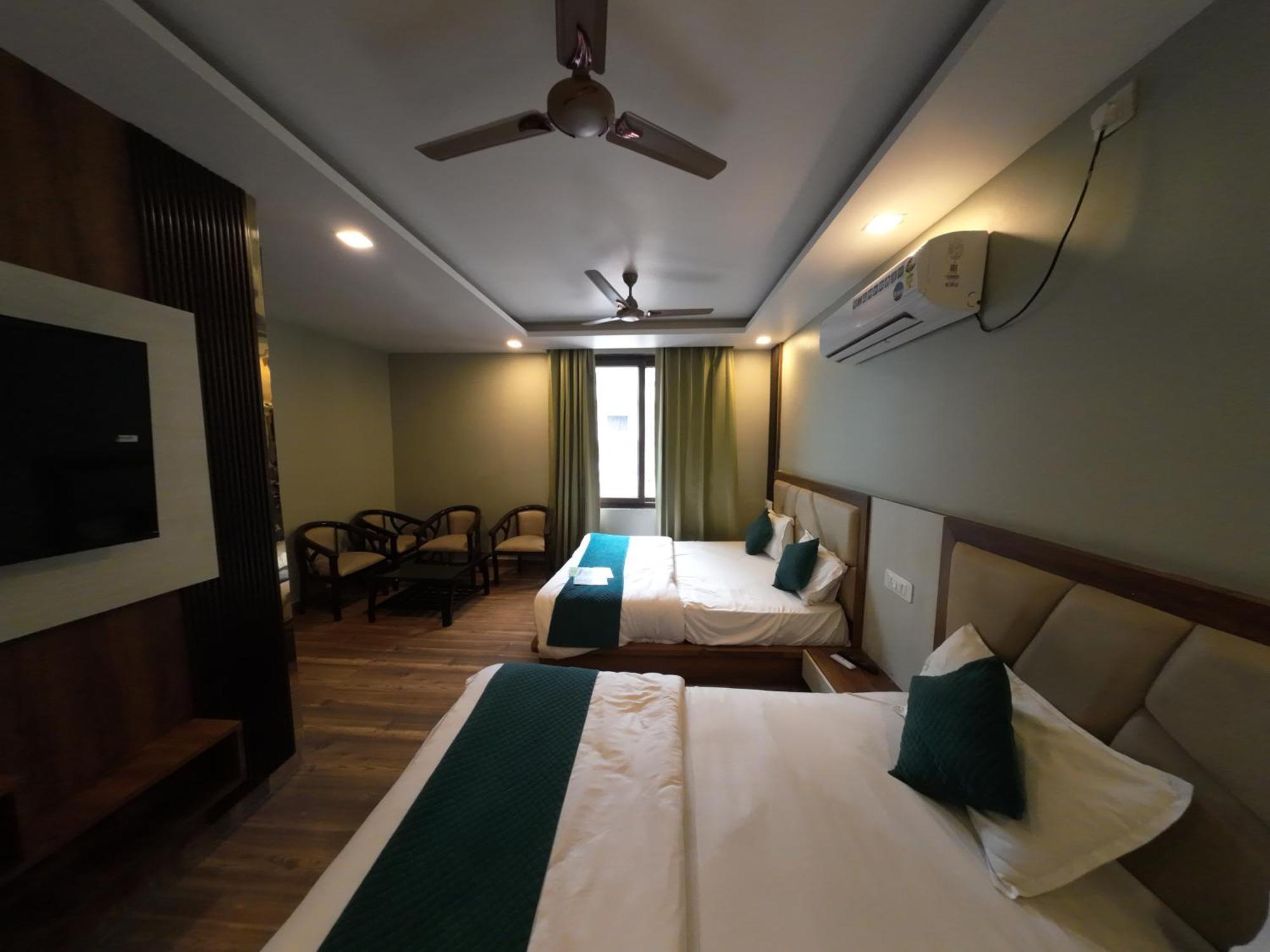Hotel Hostel Vimal Ganga Rishīkesh Esterno foto