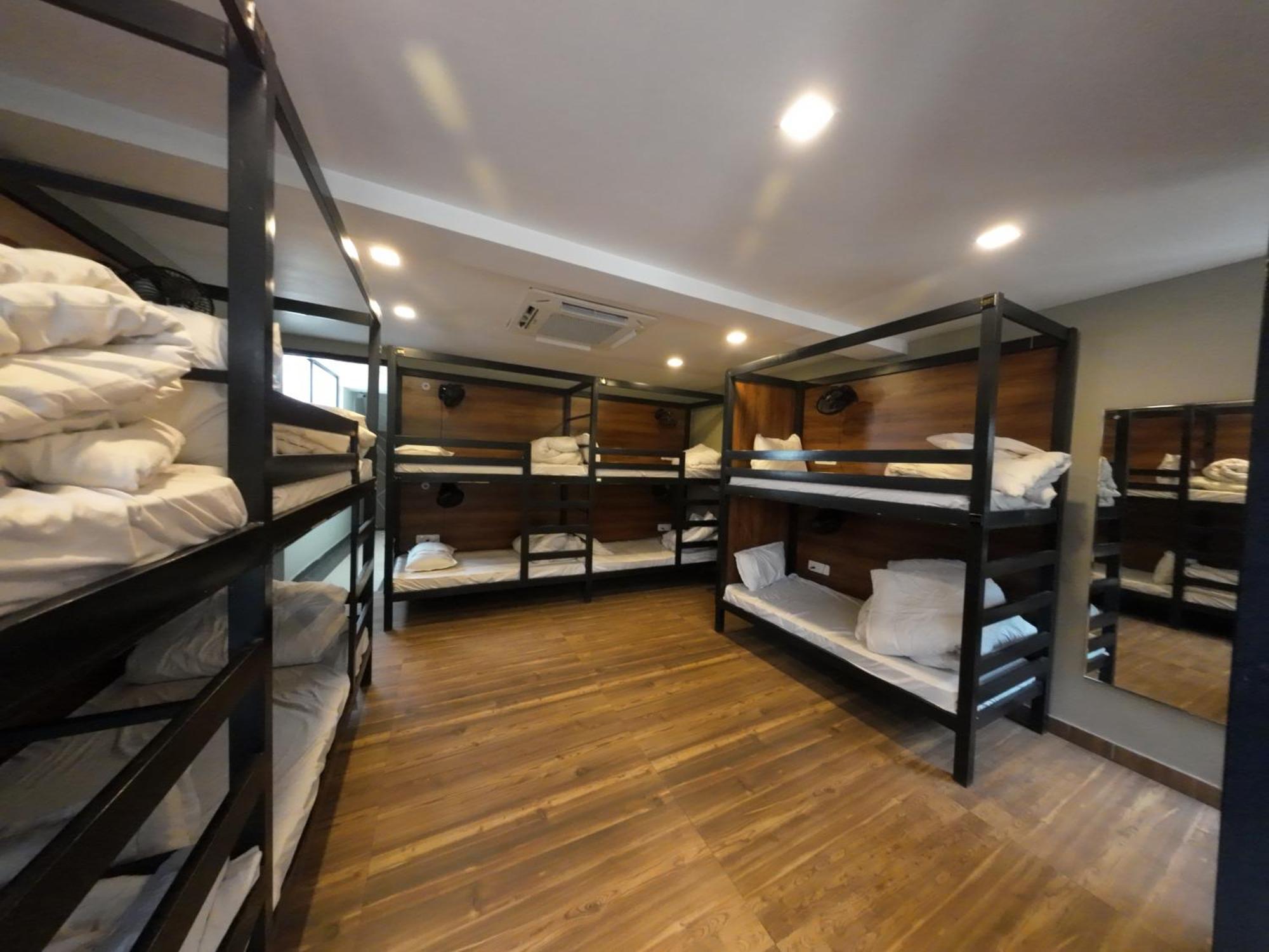 Hotel Hostel Vimal Ganga Rishīkesh Esterno foto