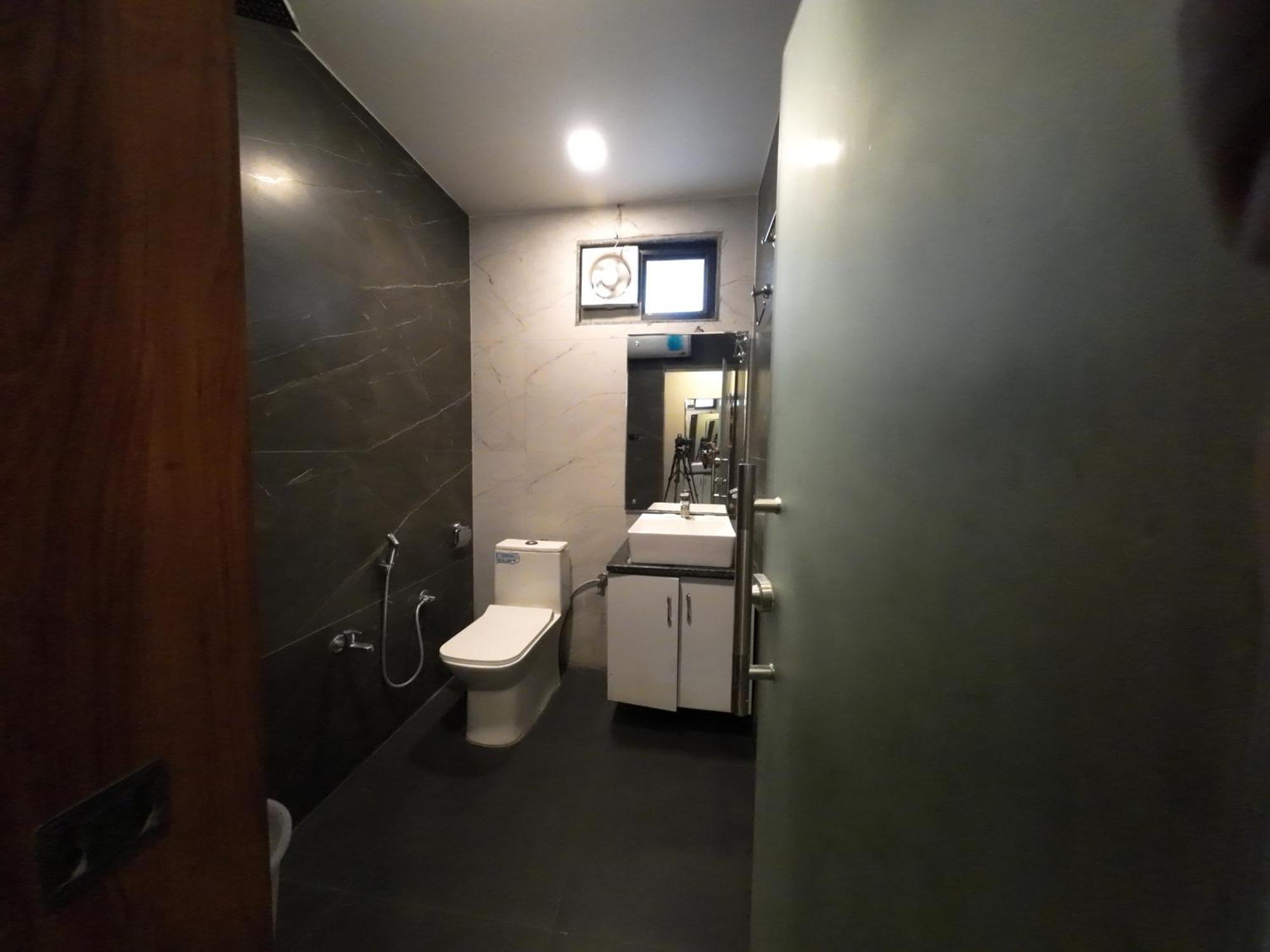 Hotel Hostel Vimal Ganga Rishīkesh Esterno foto