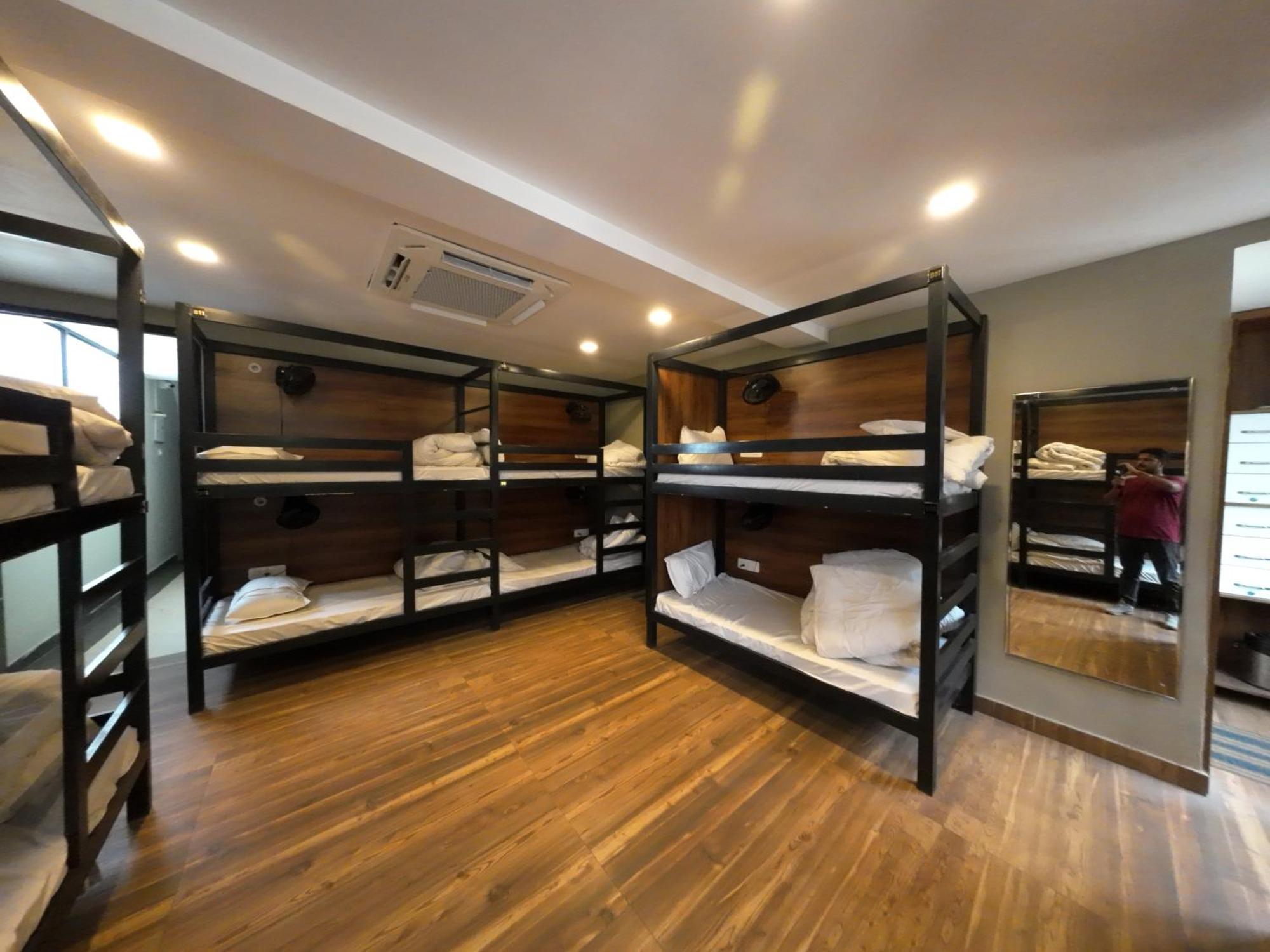 Hotel Hostel Vimal Ganga Rishīkesh Esterno foto